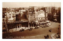 Le moulin rouge  Montmartre Paris